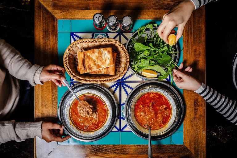 Istanbul: Bosphorus Bites Food Tour with 14+ Tastings