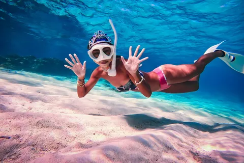 Capri: Boat tour Adventure Caves Swim Beaches & Island Visit