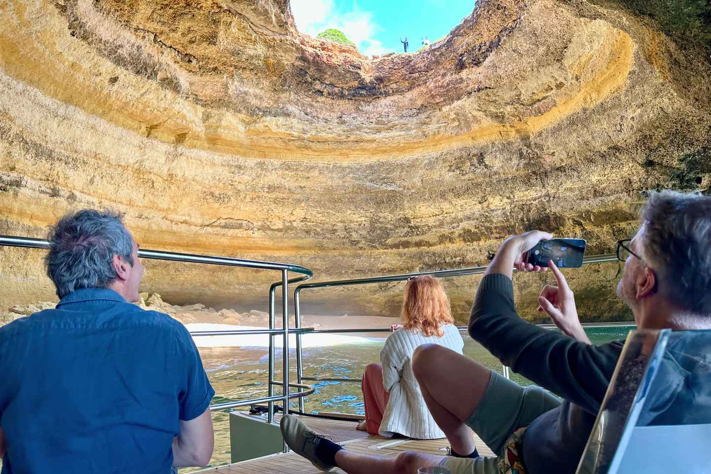 Portimão: Tour in Catamarano alle Grotte di Benagil