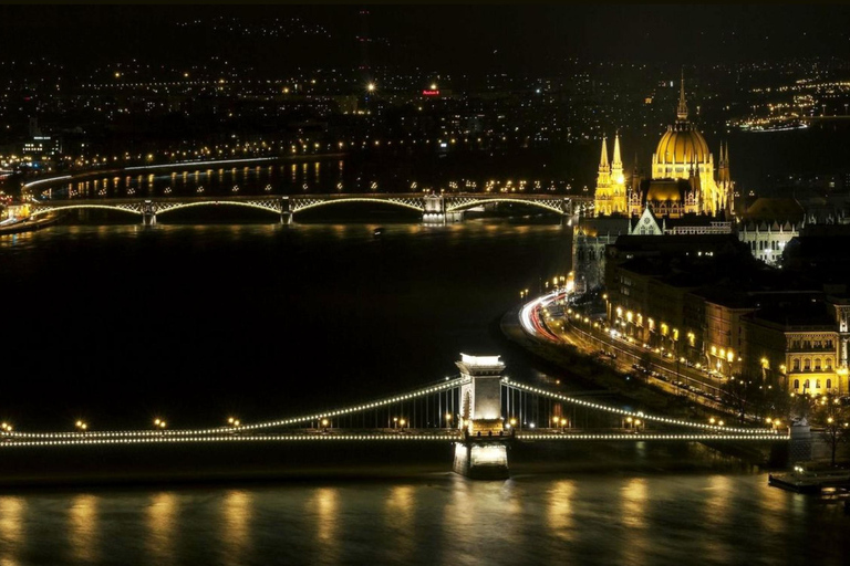 Budapest: Evening Sightseeing Cruise on the Danube