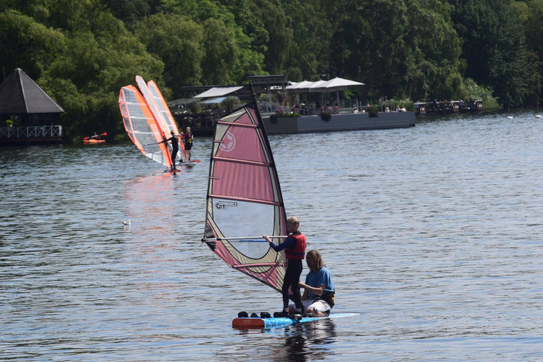 Stockholm: Urban Windsurfing Experience with Instructor