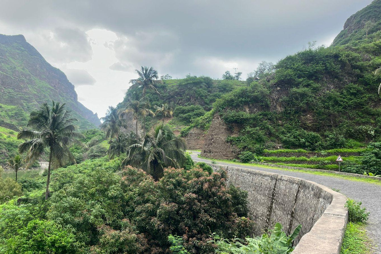 Hiking: From Serra Malagueta to Ribeira Principal