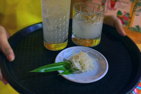 Da Nang: Cocktail Making Class & Experience