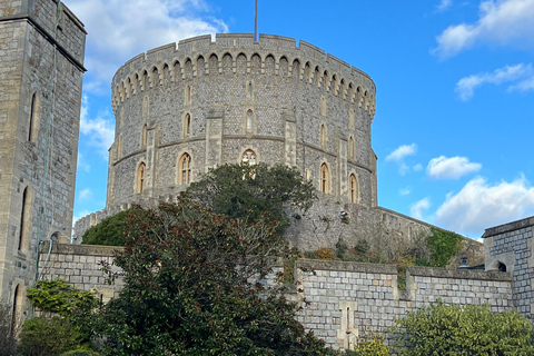 Stonehenge und Schloss Windsor Private Tour mit dem Auto ab London