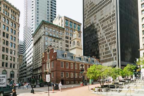 Boston: Hop-on Hop-off Old Town Trolley Tour