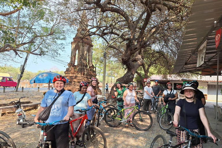 Ayutthaya: Colorful of Ayutthaya bicycle tour
