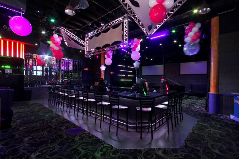 Miami Hip Hop Unique Xperience : Bar, Party Bus &amp; NightclubPackage without Party Bus and Taxes : Pay $25 at check-in