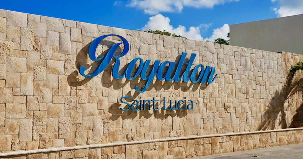 Saint Lucia: UVF Airport To Royalton Saint Lucia RoundTrip | GetYourGuide