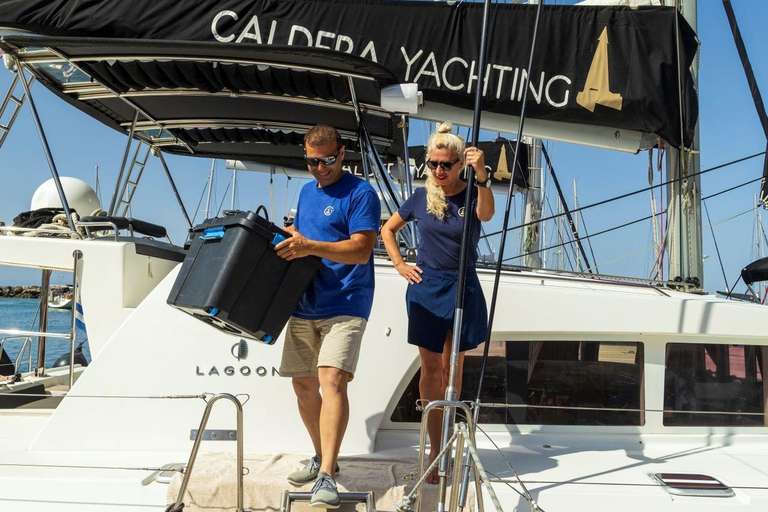 Santorini: Catamaran Cruise with Fresh Meal & Open Bar Day Cruise