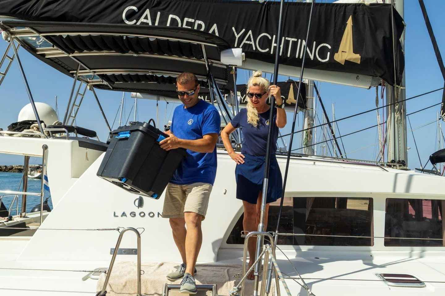 Santorini: Catamaran Cruise with Fresh Meal & Open Bar