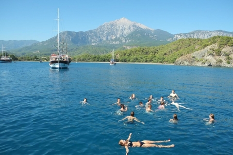 Kemer Full-Day Pirate Boat Trip with Lunch Transfer from Kemer Accommodation