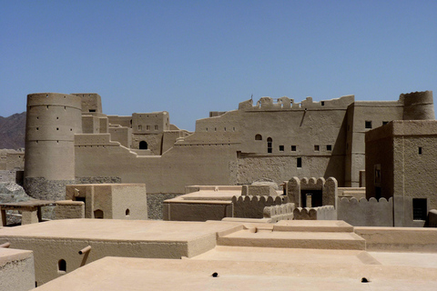 Oman Castle Expedition: Nizwa - Bahla - Jabrin Castle Tour Desert Castle Expedition: Nizwa - Bahla - Jabrin Castle Tour