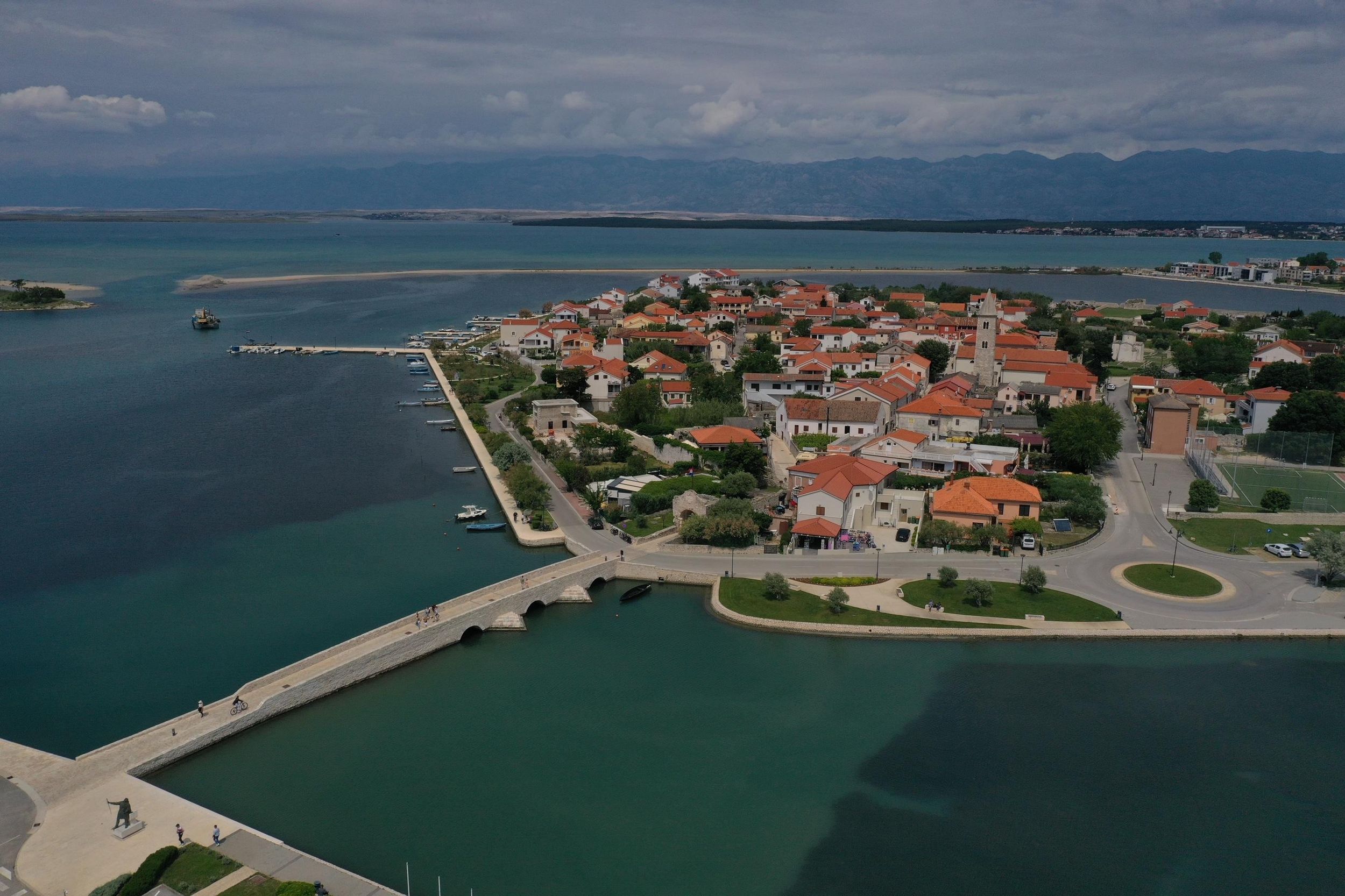 Privattour ab Zadar nach Nin-älteste Königsstadt & optionale Weinverkostung
