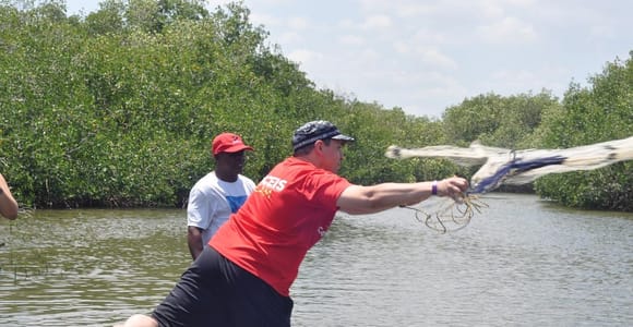 Cartagena: Mangrove Planting, Fishing, and Cooking Tour