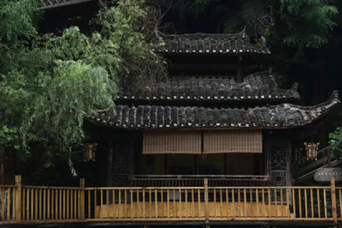 Zhangjiajie: Tianmen Mountain and Tujia Folk Park Tour Zhangjiajie: Private Tour of Tianmen Mountain and Tujia Folk