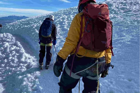 Quito: 2-Day Cotopaxi Climbing Tour