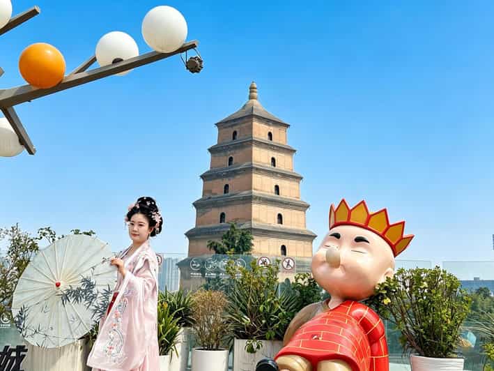 Xi'an: Giant Wild Goose Pagoda Tour with Guide