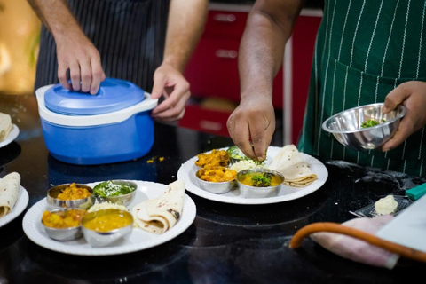 瓦拉纳西：传统印度烹饪课（含晚餐）