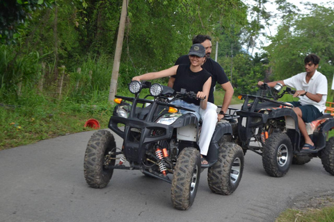 Pakiet przygód na quadach – 1 godzina zabawy na LangkawiPakiet przygód ATV – godzina jazdy dla zabawy w Langkawi