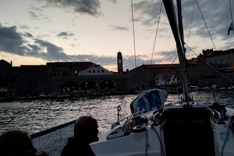 دوبروفنيك - جولة خاصة لمدة نصف يوم بالقارب الشراعي إلى جزر إلافيتي