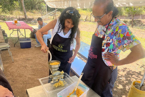 Corn, Cheese, and Mono en Bijao Experience in Boquete