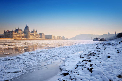 Vienna: Bratislava and Budapest Day Trip with Guide