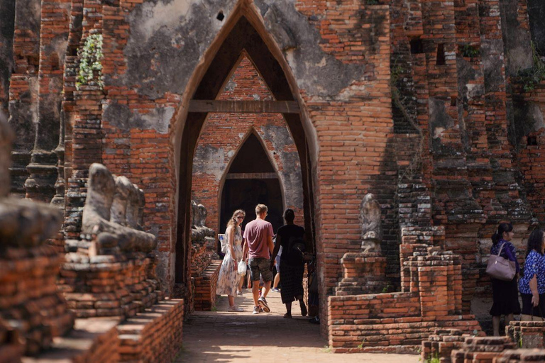 Ayutthaya Highlights & River Prawn Experience River City Meeting Point