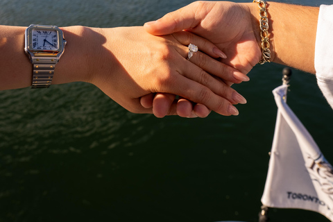 Toronto Downtown: Private Yacht Proposal Cruise