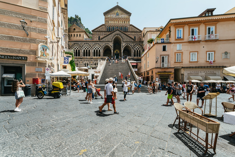 Von Sorrent: Ganztägige gemeinsame Bootstour nach Amalfi und Positano9:00 Uhr Abfahrt - Gruppentour ohne Abholung