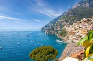 Von Neapel aus: Tagestour Pompeji, Amalfiküste und Positano