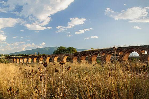 Skopje: Shutka and Aqueduct Guided Tour with Coffee