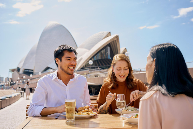 Sydney: 1-stündige Tour durch das Opernhaus mit Mahlzeit und Getränk