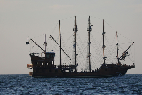 Batumi: Sunset Cruise with a Glass of Wine