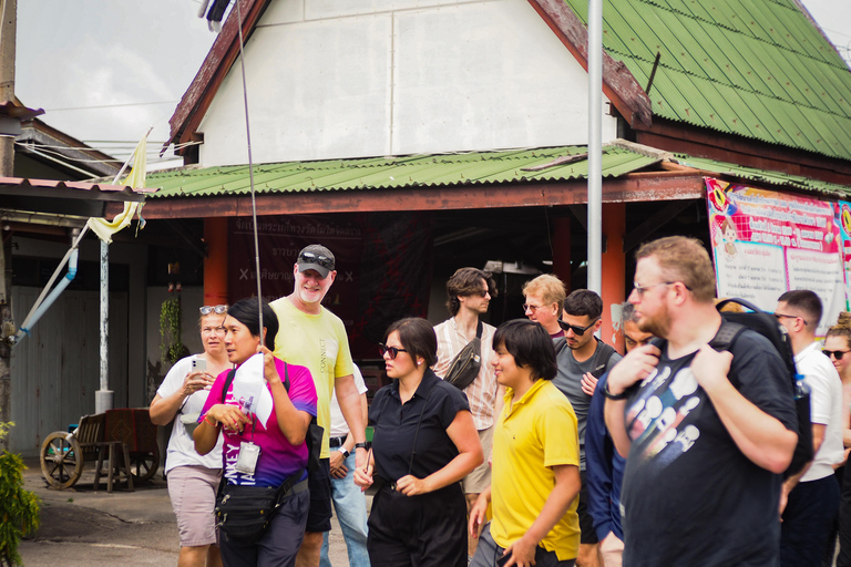Bangkok: Floating & Railway Markets & Grand Palace Tour Hotel Pick-Up (Tour ends at Grand Palace)