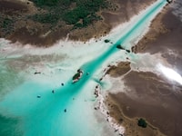 Pontoon tour à Bacalar sept couleurs lagune - Hizvo