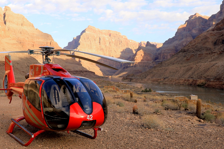 Las Vegas: Paseo en helicóptero por el Gran Cañón, tour en barco y Skywalk