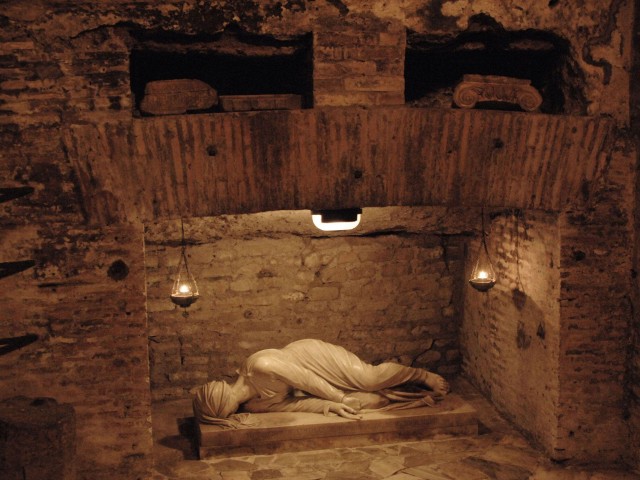 Visit Catacomb Of Kom El-Shoqafa Entry Ticket in Alexandria