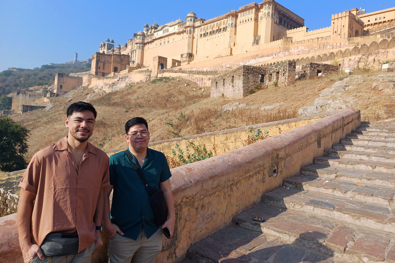 Delhi: Private 3-tägige Tour zum Goldenen Dreieck mit weiblicher ReiseleiterinTour mit 4-Sterne-Unterkunft