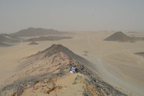 Hurghada: Safari quadami i buggy z kolacją i pokazem