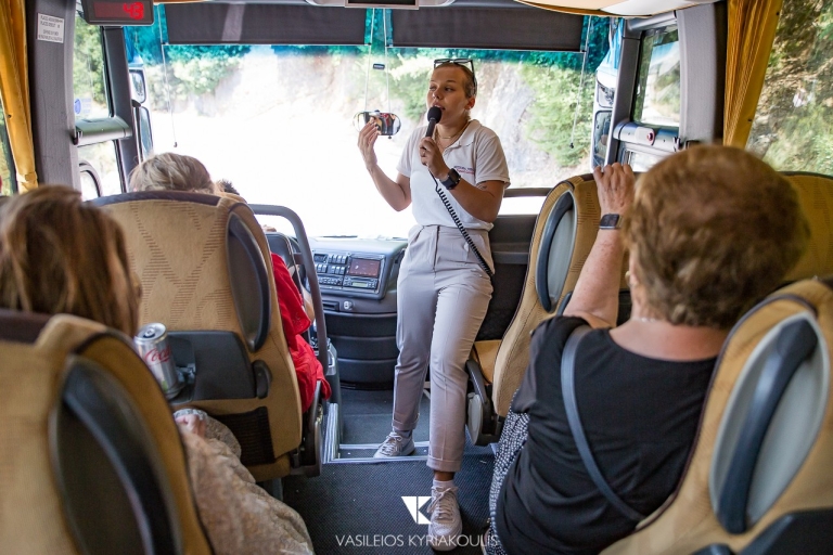 Van Thessaloniki: treinreis van een hele dag naar Meteora met gidsEerste klas treinkaartjes - Tour in het Spaans