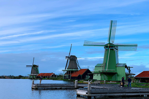 Amsterdam: Giethoorn, Afsluitdijk and Zaanse Schans Day Trip Shared Tour