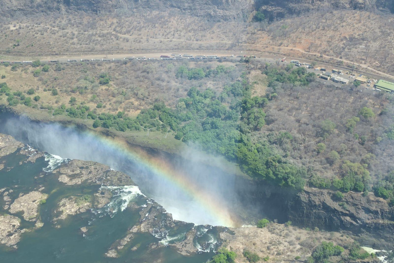 Victoria Falls & Chobe: 3-Day Safari with Cruise & Meals