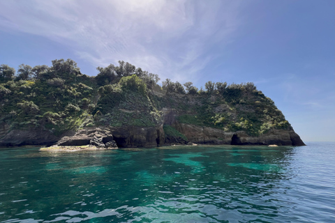 Procida: Boat Tour w/ Swimming Stops and Underwater Photos Procida: Boat Tour with Swimming Stops and Underwater Photos