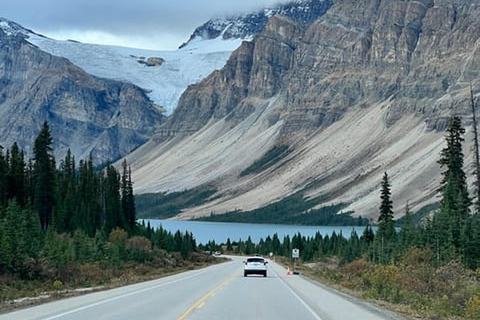 Banff : Columbia Icefield Adventure with Top Five lakes Tour
