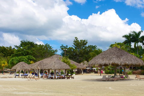 Private: Catamaran Adventure &amp; Beach BBQ at Catalina Island