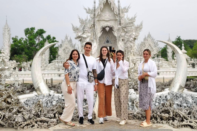Chiang Rai: Top Temples & Signature Attractions ~Free Buffet