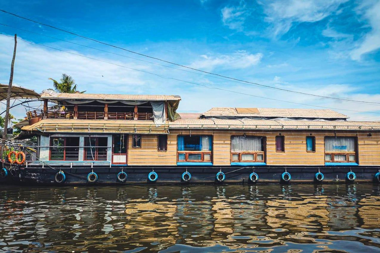 From Chennai: 12-Day Private Tour to Cochin with 3-Star Stay Chennai to Cochin 12 Days Private Tour with 3* Hotels