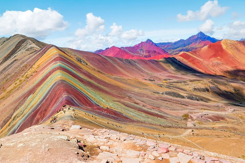 4-Day Ausangate Trek: 7 Lakes, Rainbow Mountain & Red Valley