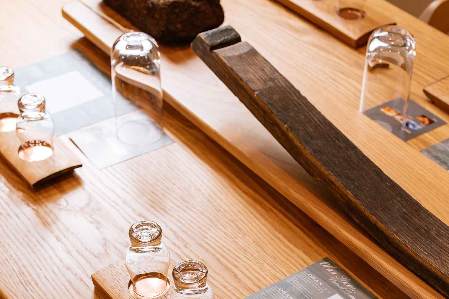 Oban: Distillery Tour with 3 Whisky Tastings