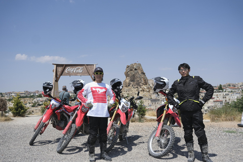 Enduro-motorcykeltur i KappadokienSolnedgångstur på enduromotorcykel